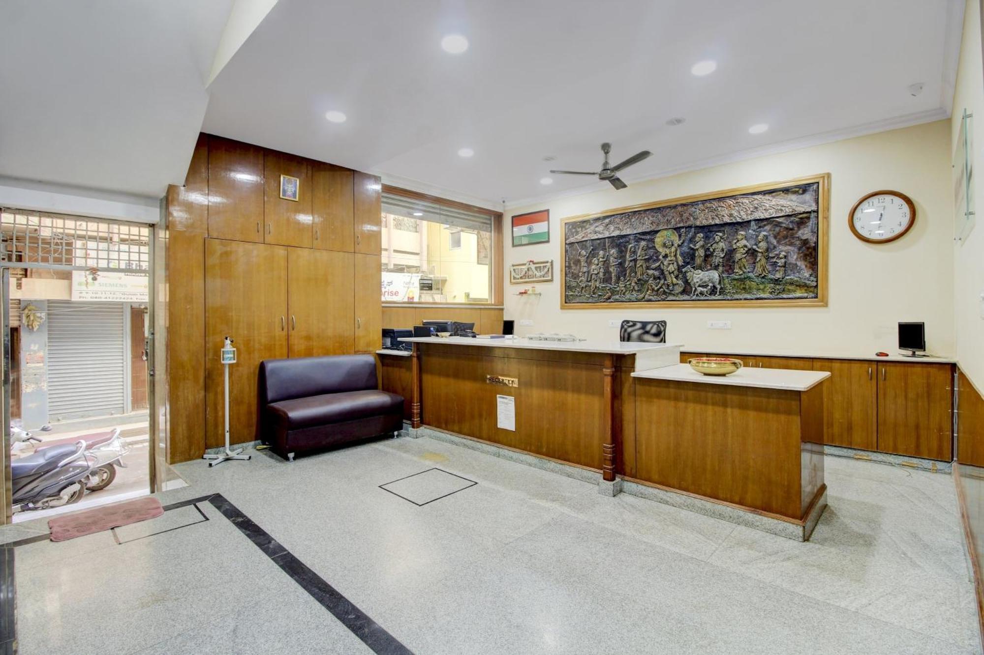 העיר בנגלור Super Hotel O Nar Comforts Near Ksr Railway Station מראה חיצוני תמונה