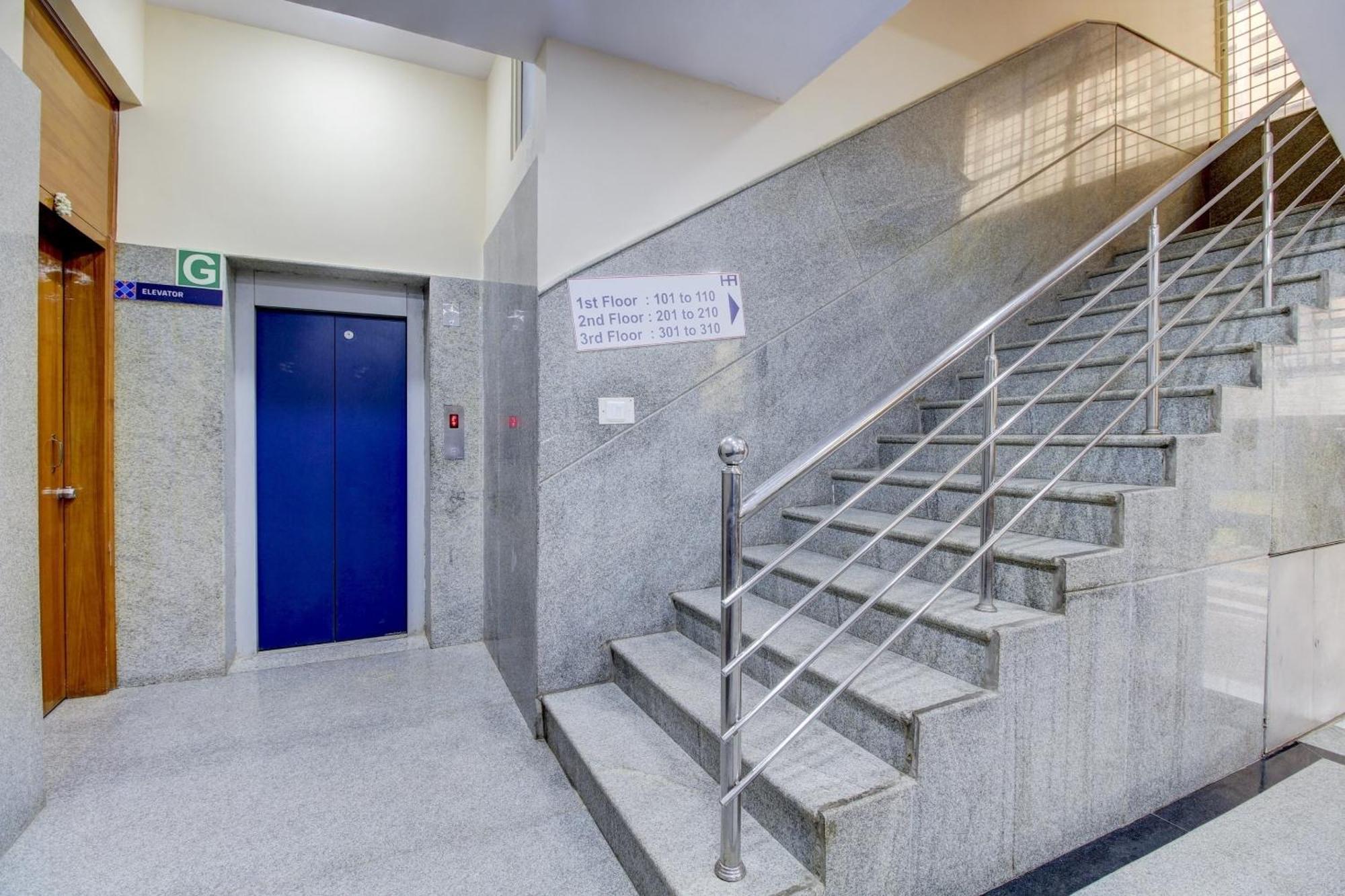 העיר בנגלור Super Hotel O Nar Comforts Near Ksr Railway Station מראה חיצוני תמונה